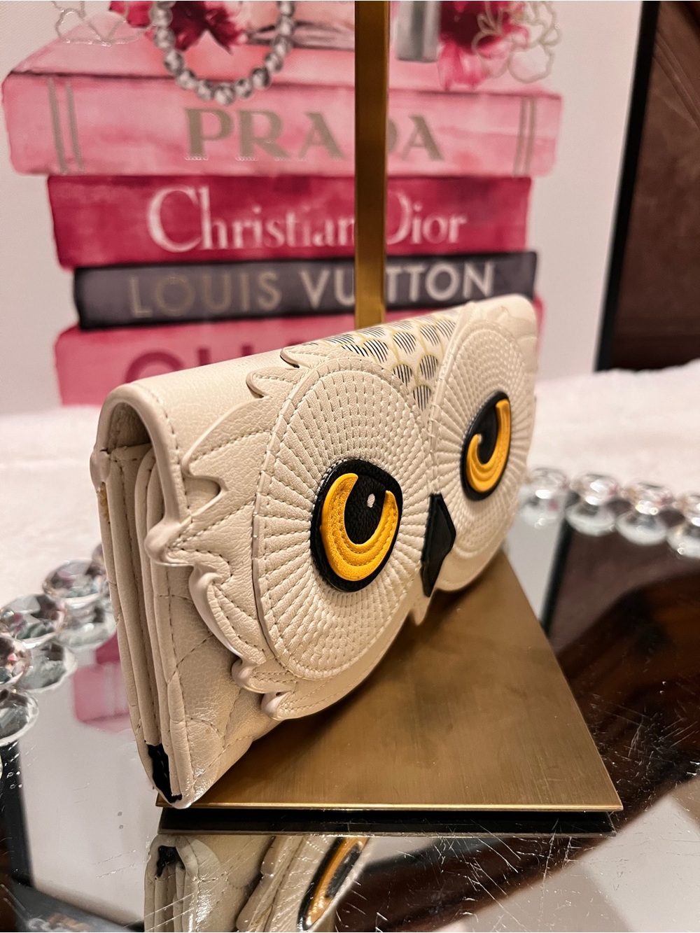 Wizarding World Of Harry Potter Owl Cream with Yellow Eye Accents clutch wallet - Picture 4 of 12